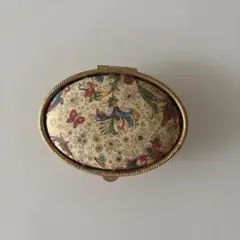 Item thumbnail for item 7709f121-29dc-4af3-bd9c-73dd67f01bb6