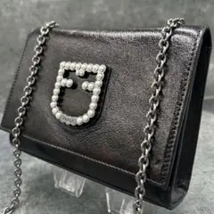 ✨美品✨フルラ　ヴィヴァ ミニ　ショルダーバッグ パールロゴ　チェーン　黒