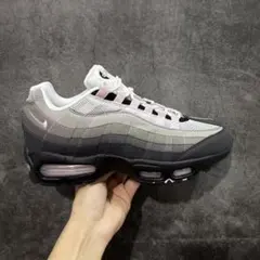 Nike Air Max 95 グレー/ピンク