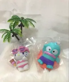 サンリオ　ハローキティ・ハンギョドン　みんなでプールフィギュア　ガチャガチャ