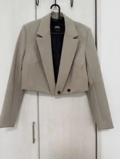 ZARA ベージュ ショート丈 ジャケット