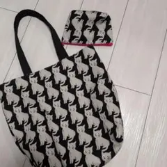 ハンドメイドトートバッグサブバッグエコバッグ猫柄。ポーチおまけ。