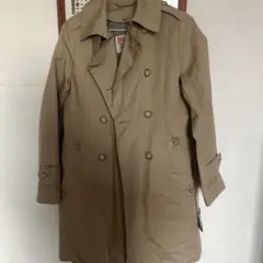 ベージュ トレンチコート