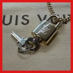 【極美品】LouisVuittonカデナ パドロック ネックレス 南京錠 鍵×2