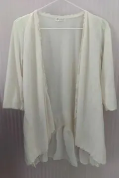 axes femme カーディガン 羽織物 クリーム色