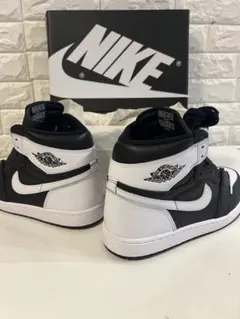 Nike Air Jordan 1 白黒 スニーカー