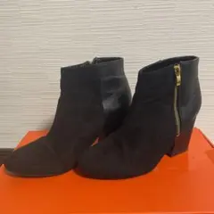 黒 スエード ジッパー付き ブーティ ヒール8cm