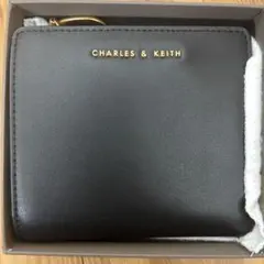 チャールズアンドキース　財布のサムネイル