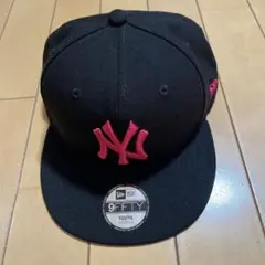 New Era 9FIFTY NY ヤンキース キャップ 黒 ピンク