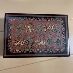 装飾的な木製小物入れ　文箱