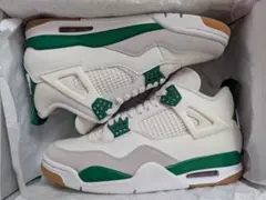 Nike SB × Air Jordan 4 Retro SP