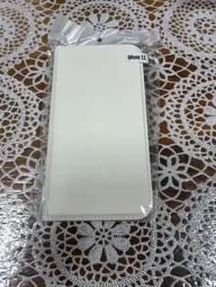 iPhone 11 手帳型ケース ホワイト
