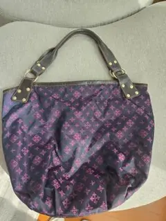 [russet]トートバッグ ネイビーとピンクのパターン