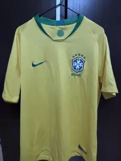 Nike ブラジル代表 サッカーシャツ 2018年モデル
