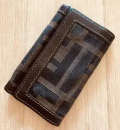 イタリア製 FENDI フェンディ キーケース