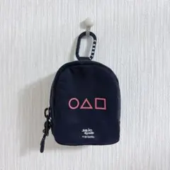 【タピオカ様専用】CASETiFY イカゲーム ミニポーチ カラビナ付きのサムネイル