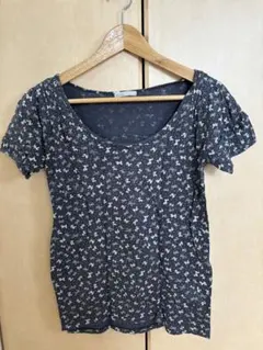 cuccia 半袖Tシャツ リボン柄 ネイビーのサムネイル