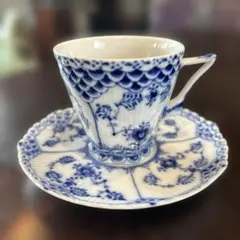 2026年最新】ロイヤルコペンハーゲンブルーフルーテッドフルレース顔の