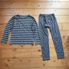 130 140ヒートテック　ポケモン 長袖シャツとタイツセット