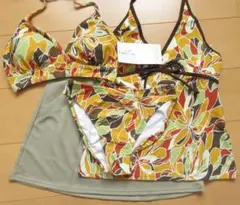 新品 9M 婦人水着 4点セット　ブラウン系　ブラックシャークのサムネイル