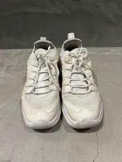 NIKE エアマックス アクシス ホワイト 22.5cm AA2168-100