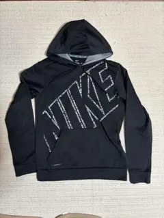 NIKE therma-fit フーディー　パーカー　黒　ブラック　メンズ