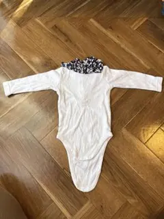 Jacadi ホワイトロンパース フリル付き 長袖 花柄