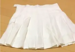 白 プリーツスカートのサムネイル