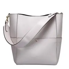 牛革本革 普段使いから通勤通学、旅行にも使える大容量のものまで各種バッグ