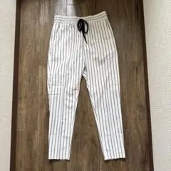 ジーナシス　クロップドパンツのサムネイル