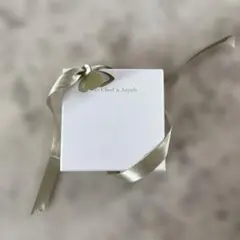 Van Cleef & Arpels ギフトボックス