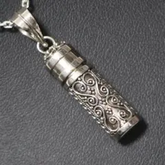 美品 カリコルーシー スカル ネックレス 花満開どくろ ペンダント 