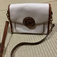 最終お値下げMichael Kors ホワイト ショルダーバッグ　キャメル