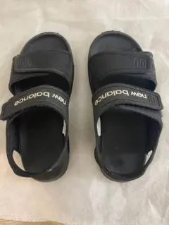 new balance 黒 サンダル ベルクロ式 18cm