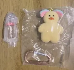 【新品】Pigeon ミニチャーム 哺乳びん Bear & mojojojo