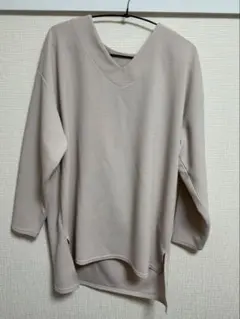 coca エンボス　ベージュ Vネック 長袖 トップス L