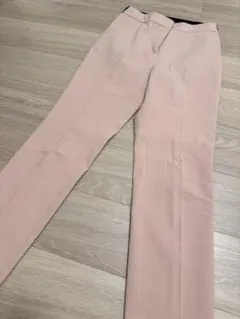 ZARAピンクパンツ