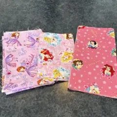 プリンセス　はぎれ　生地　3枚