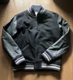 Columbia スタジャン　 ブラック　Ｌ