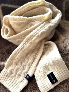 GAPケーブル編みマフラーオフホワイト