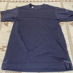 美品　adidas Tシャツ Mサイズ ダークグレー