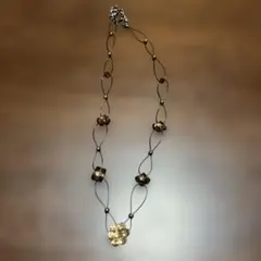 花モチーフ ネックレス ゴールド