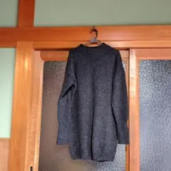 オーバーサイズ ダークグレー セーター