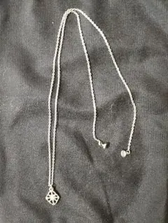 アンティーク風 シルバー ペンダント ネックレス(磁石式)