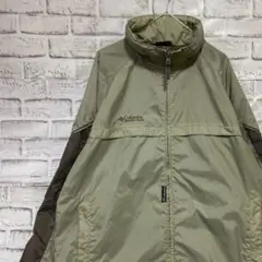 コロンビア　マウンテンパーカー　カーキM ロゴ刺繍アウトドア903