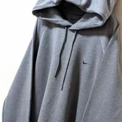 ナイキドライフィット ロゴ刺繍 プルオーバーパーカー グレー 灰色L 古着