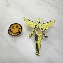 【ピンバッジ】NIRVANA ★ ニルヴァーナ スマイリー ユーテロ 2個セット