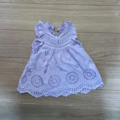 petit main 薄紫 刺繍フリルトップス 80 ノースリーブ