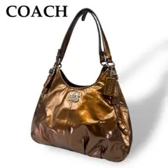 COACH ハンドバッグ 肩掛け チャーム付 エナメルレザー ブラウン