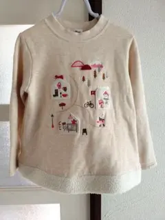 familiar　刺繍付きベージュトレーナー　120センチ